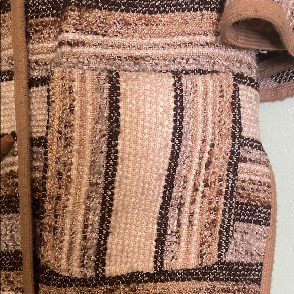 1970s vintage cape coat Striped Brown and Cream Women's Cape - Picture 5 of 10